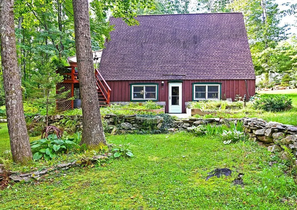 35 English Range Road Derry NH 03038