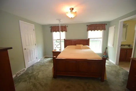 15 Aspen Way North Hampton NH 03862