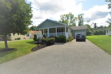 15 Aspen Way North Hampton NH 03862