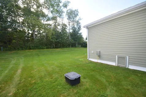 15 Aspen Way North Hampton NH 03862