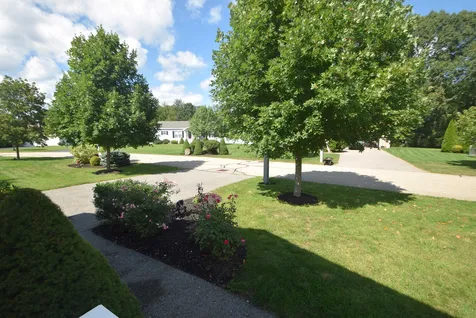 15 Aspen Way North Hampton NH 03862