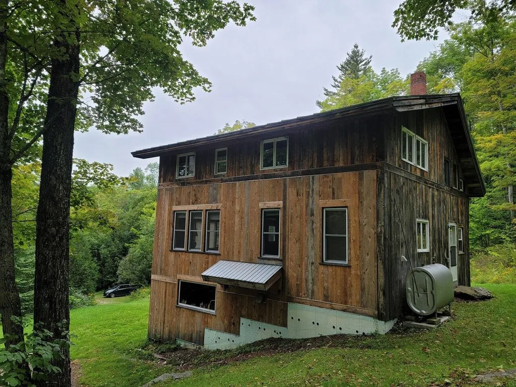 4156 North Hollow Road Granville VT 05747