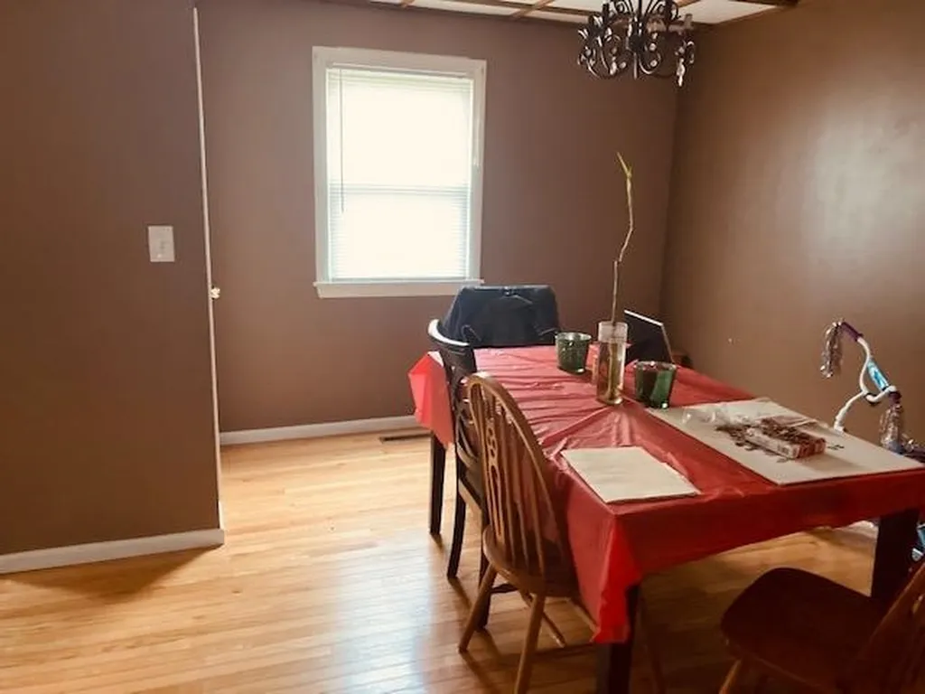 6 Underhill Street Nashua NH 03060