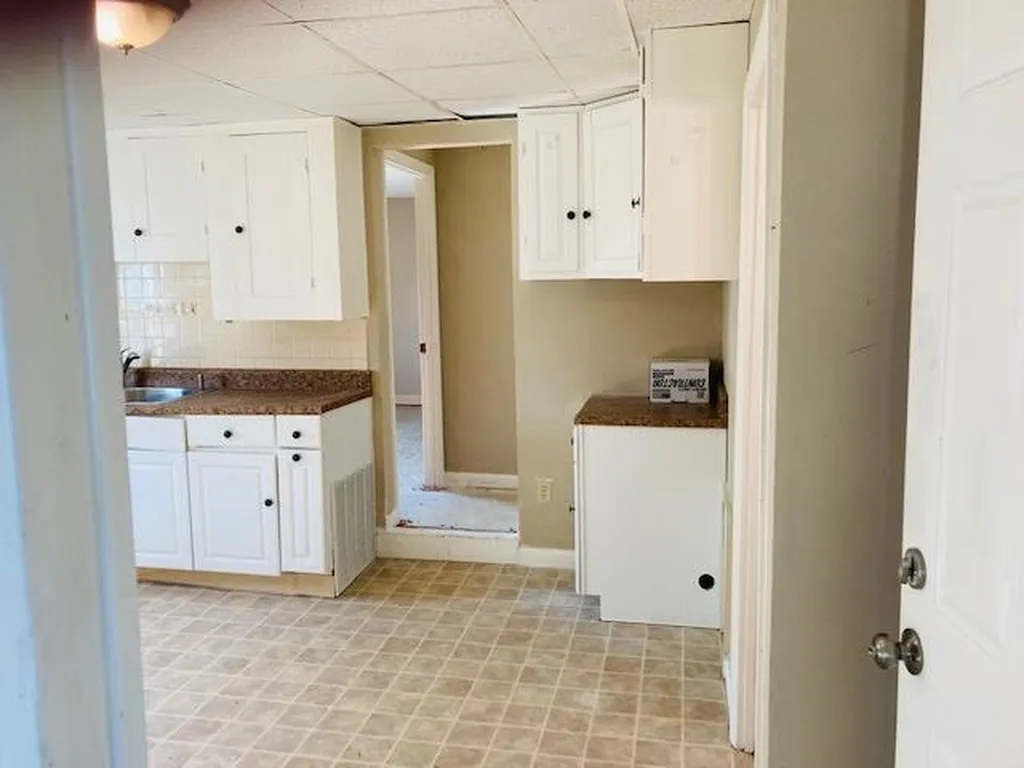 6 Underhill Street Nashua NH 03060
