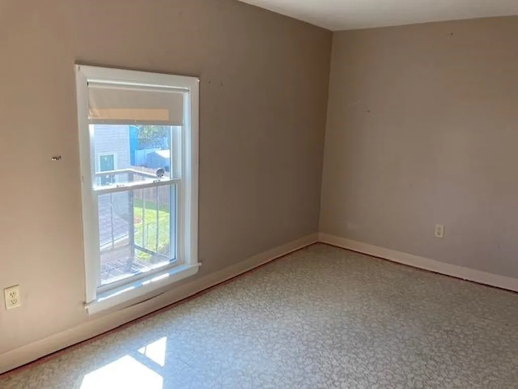 6 Underhill Street Nashua NH 03060