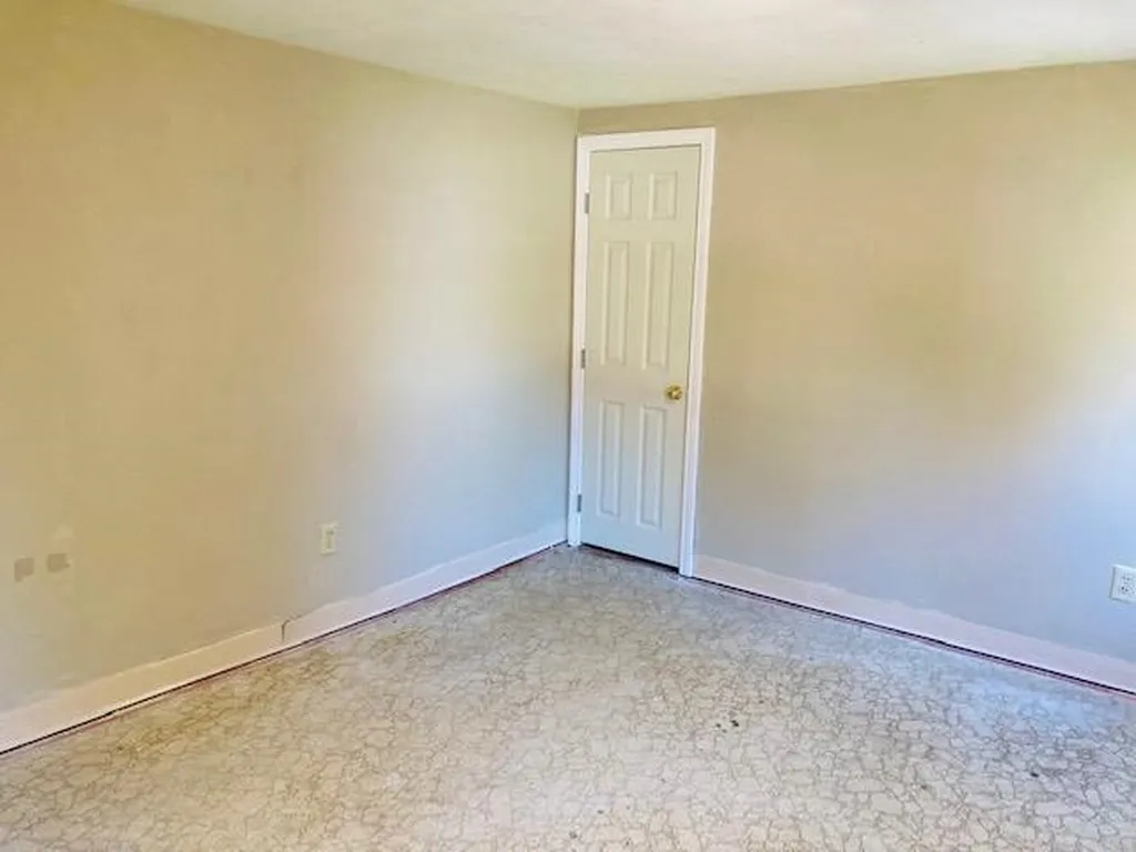 6 Underhill Street Nashua NH 03060