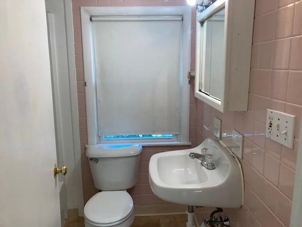 6 Underhill Street Nashua NH 03060