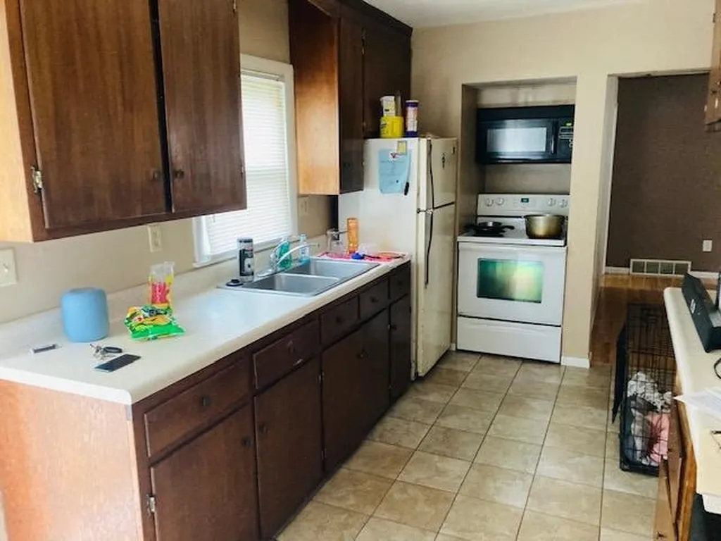 6 Underhill Street Nashua NH 03060