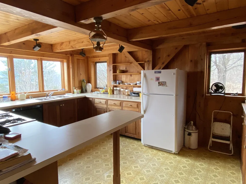 70 Stage Road Strafford VT 05070