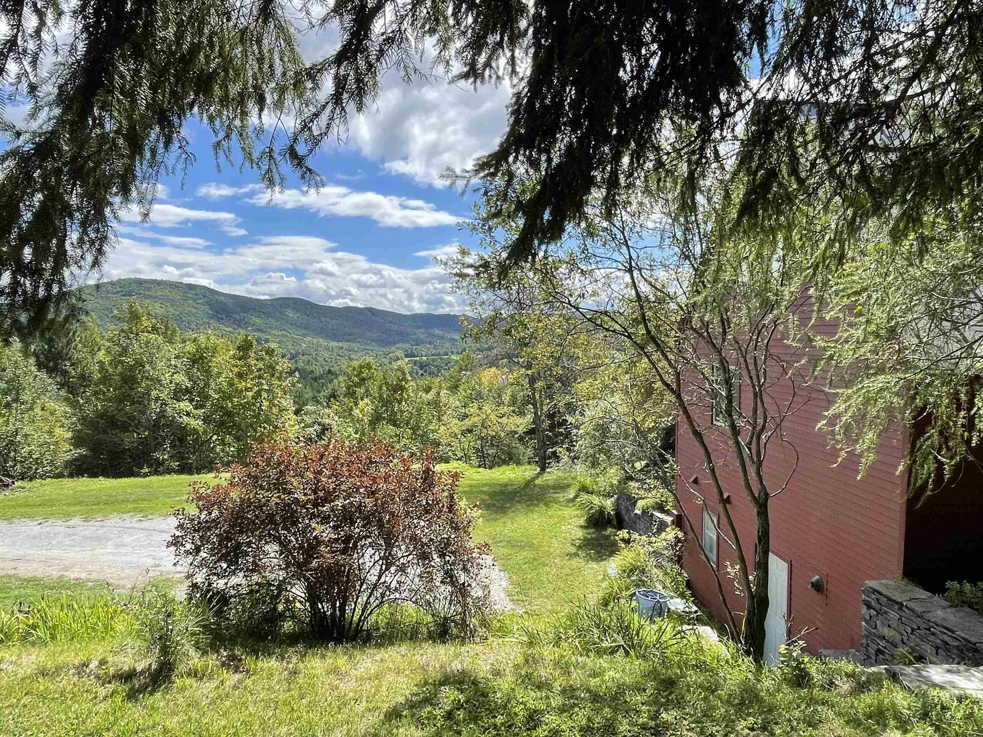 70 Stage Road Strafford VT 05070