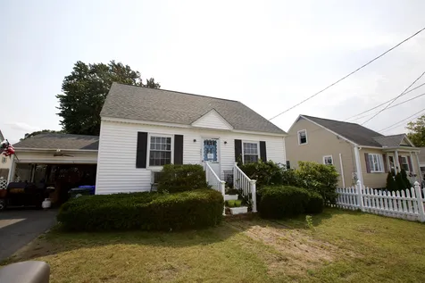 393 Brunelle Avenue Manchester NH 03103