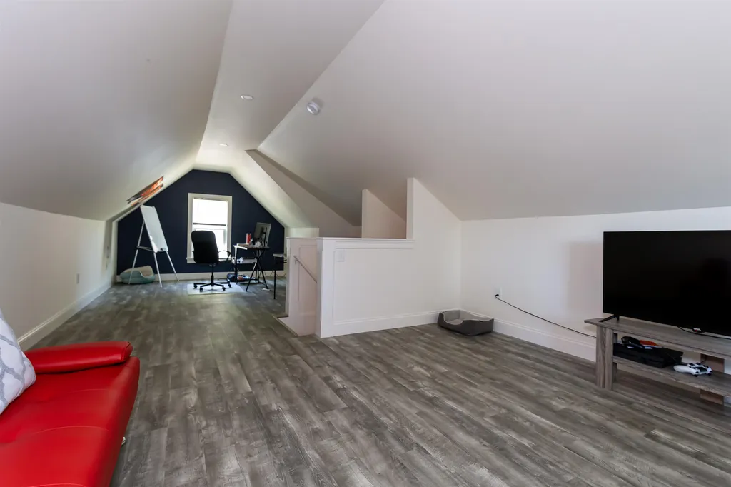 16 S Pine Street Dover NH 03820