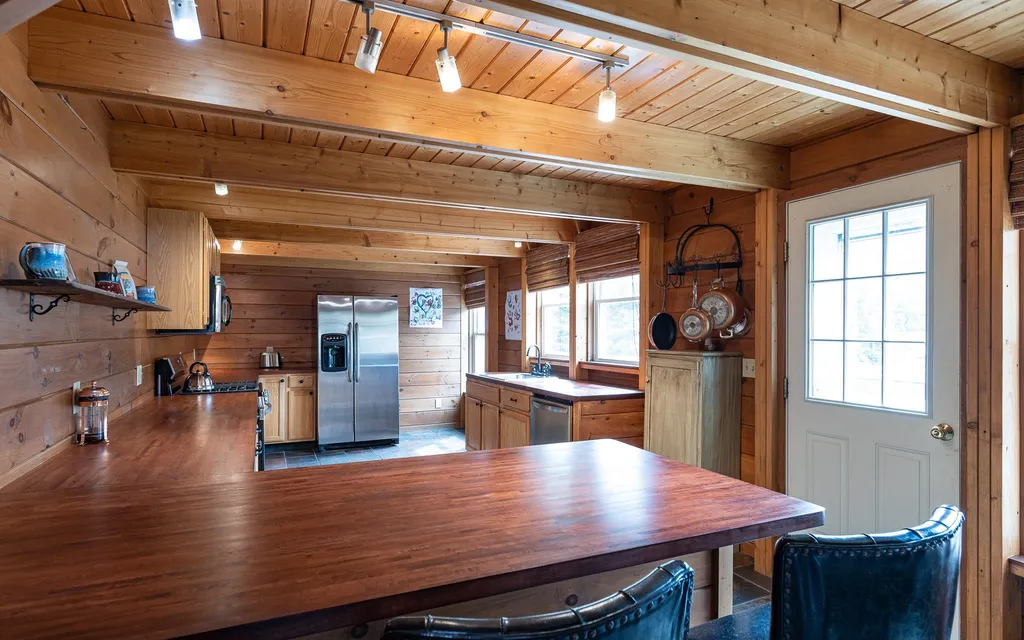 48 Old Alstead Road Charlestown NH 03603