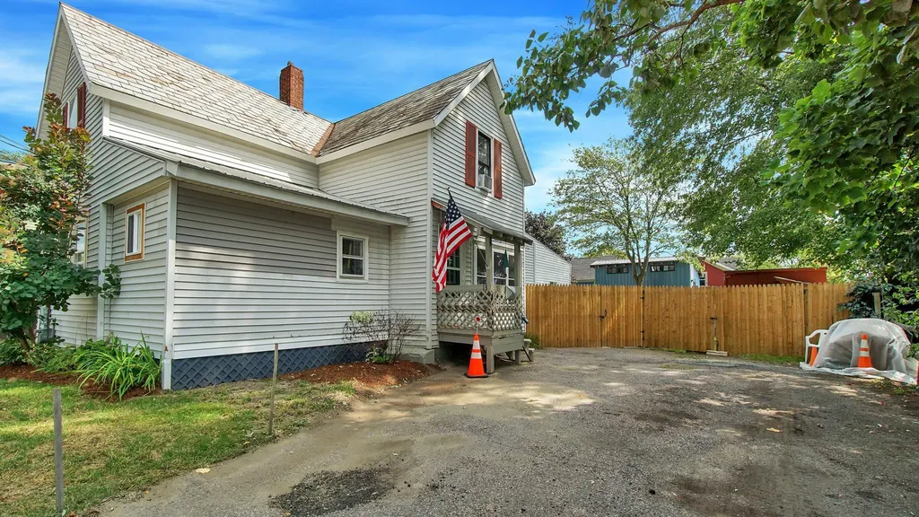 13 Crowley Street Burlington VT 05401