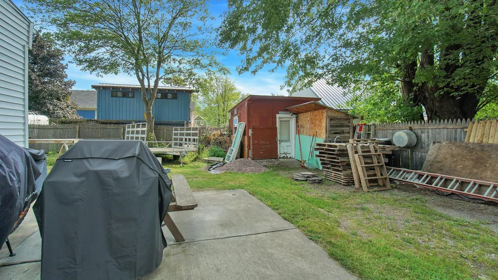 13 Crowley Street Burlington VT 05401
