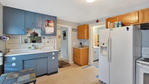 13 Crowley Street Burlington VT 05401
