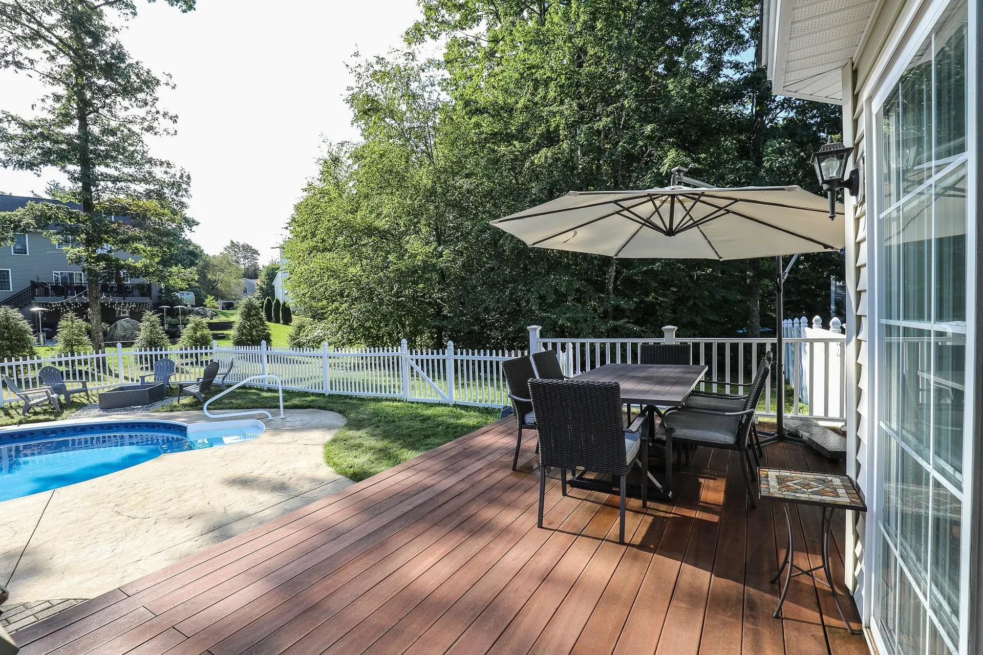 46 Stirling Avenue Hooksett NH 03106