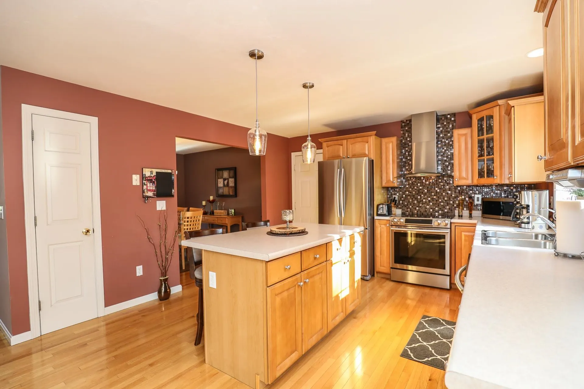 46 Stirling Avenue Hooksett NH 03106