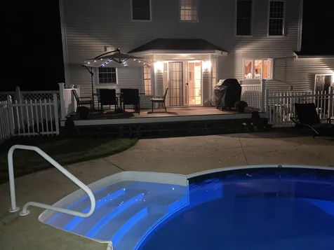 46 Stirling Avenue Hooksett NH 03106