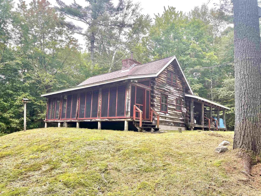 521 Cape Moonshine Road Piermont NH 03779