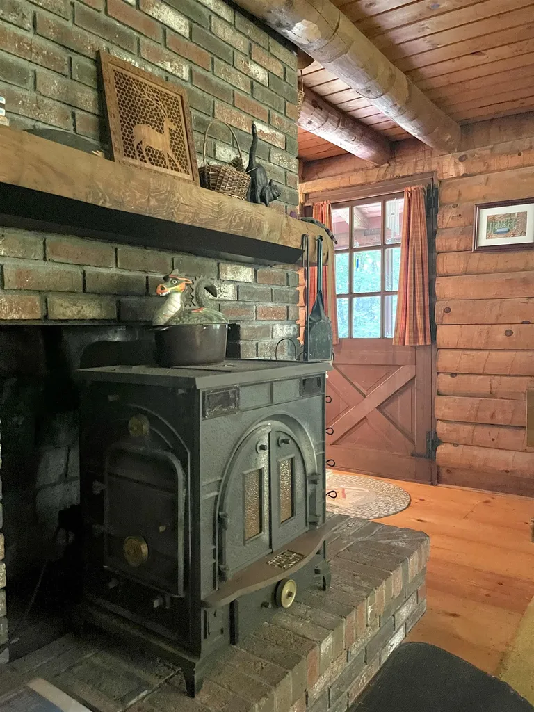 521 Cape Moonshine Road Piermont NH 03779