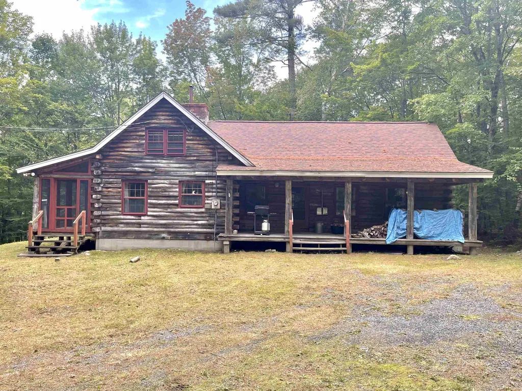521 Cape Moonshine Road Piermont NH 03779