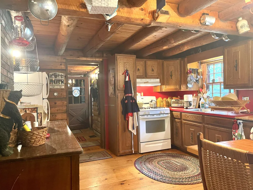 521 Cape Moonshine Road Piermont NH 03779