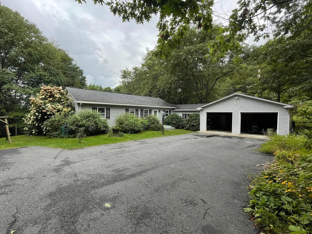 881 Terry Hill Road Fairlee VT 05045