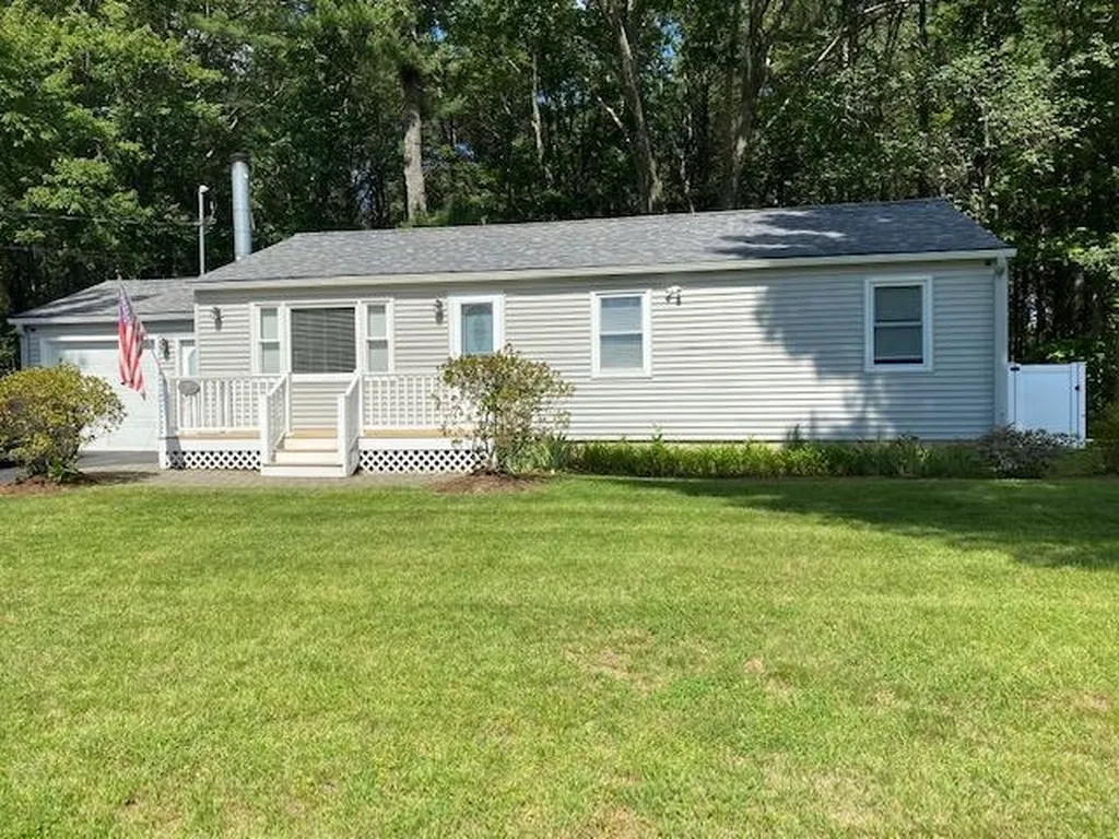 19 Strafford Road Dover NH 03820
