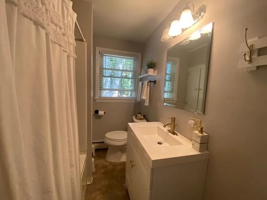 19 Strafford Road Dover NH 03820