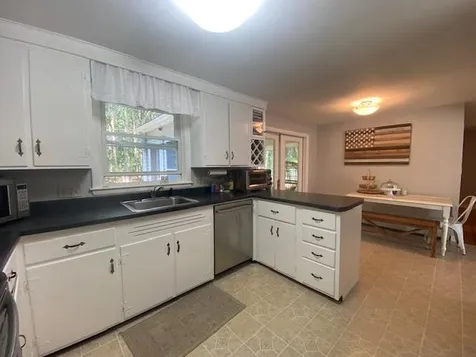 19 Strafford Road Dover NH 03820