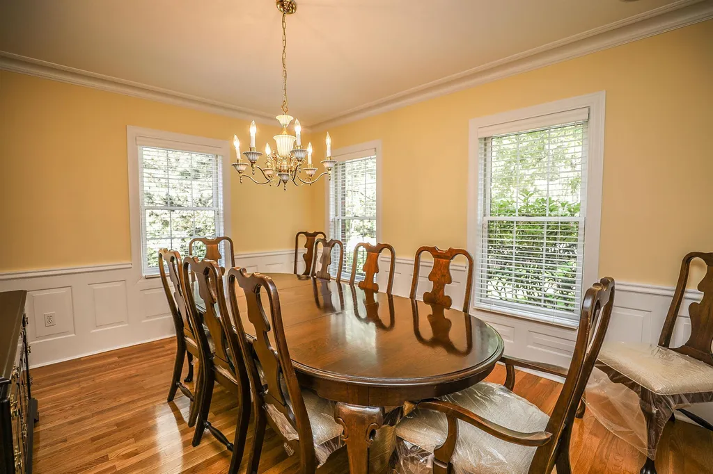 373 Whitford Street Manchester NH 03104