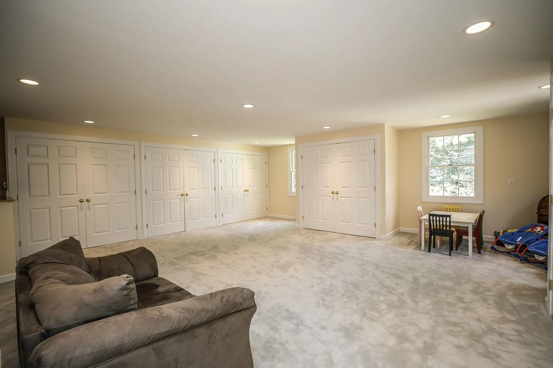 373 Whitford Street Manchester NH 03104