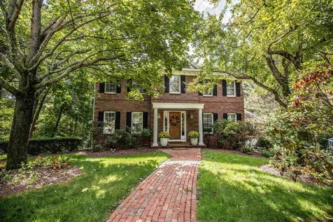 373 Whitford Street Manchester NH 03104