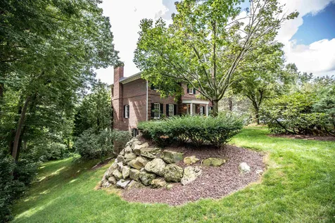 373 Whitford Street Manchester NH 03104