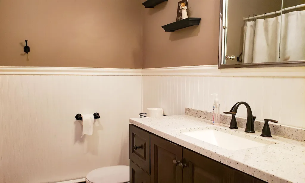 8 Ellery Street Claremont NH 03743