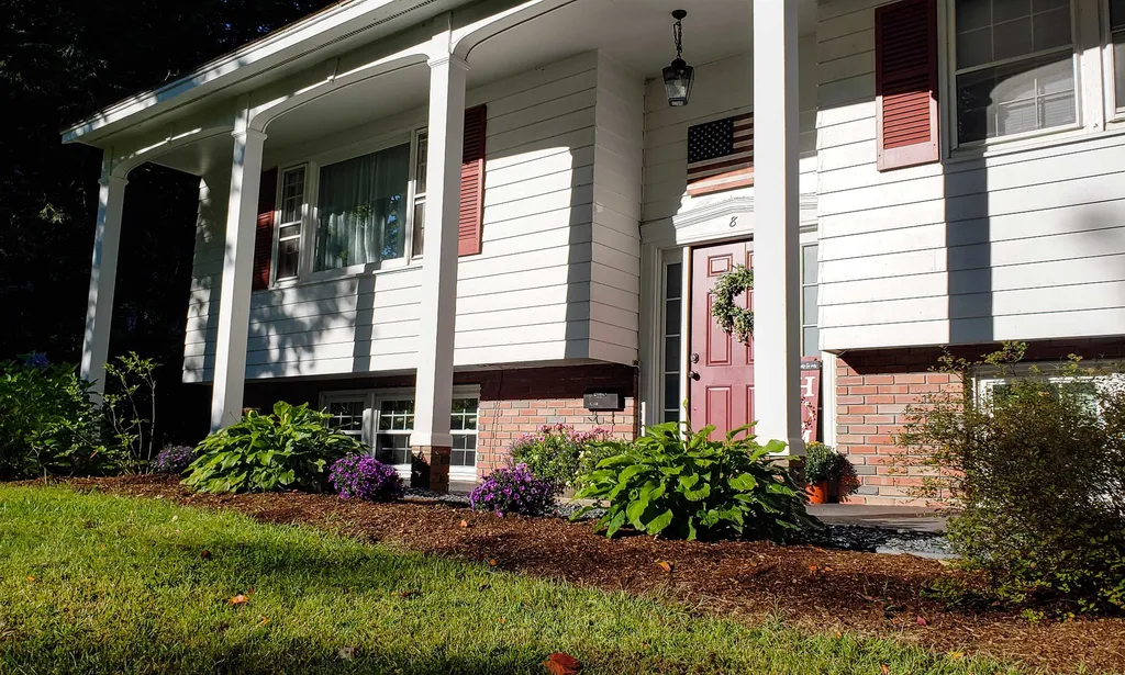 8 Ellery Street Claremont NH 03743