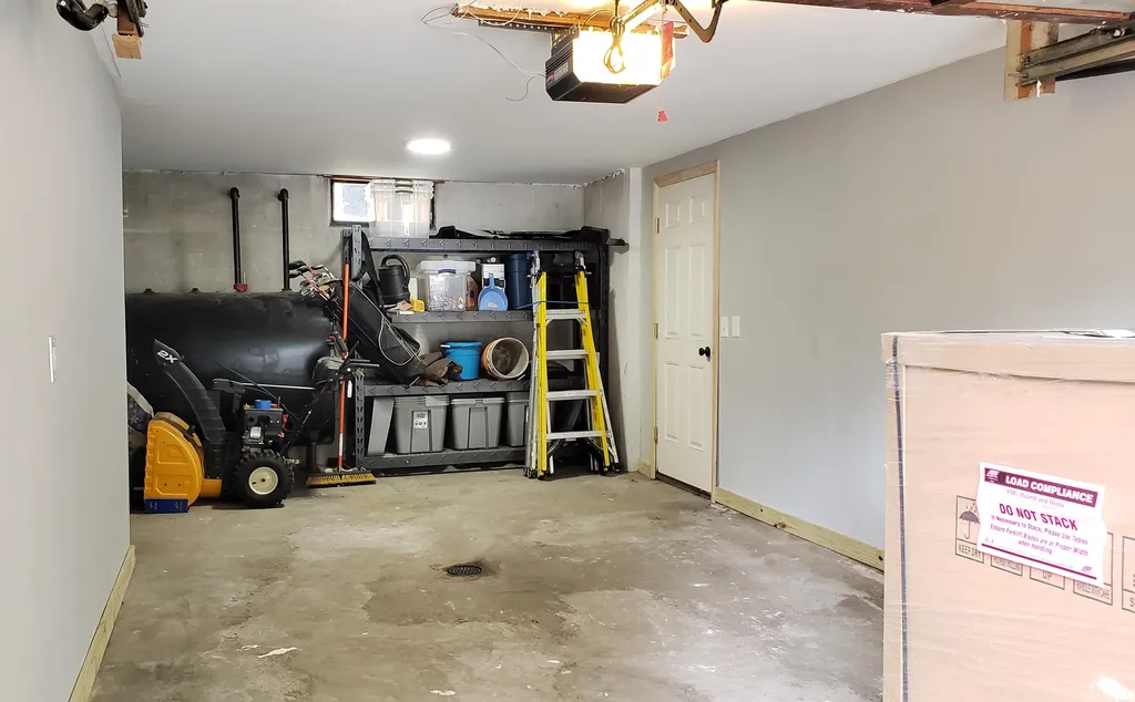 8 Ellery Street Claremont NH 03743