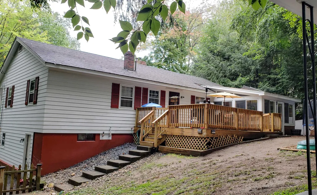 8 Ellery Street Claremont NH 03743