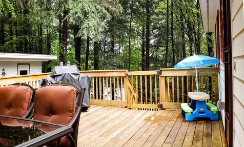 8 Ellery Street Claremont NH 03743
