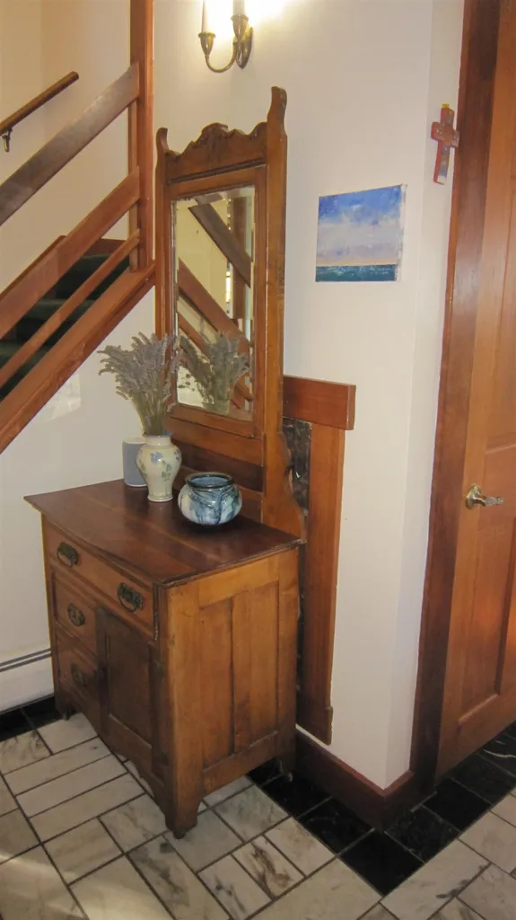 284 East Town Farm Road Putney VT 05346