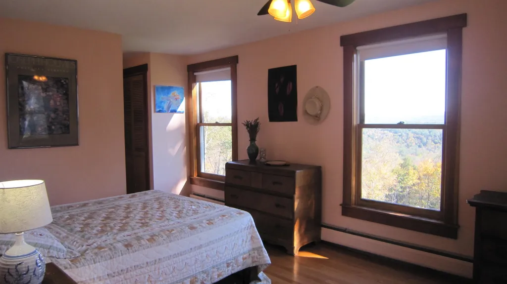 284 East Town Farm Road Putney VT 05346