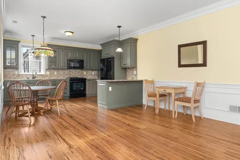 166 North Policy Street Salem NH 03079