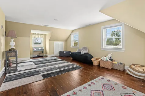 166 North Policy Street Salem NH 03079