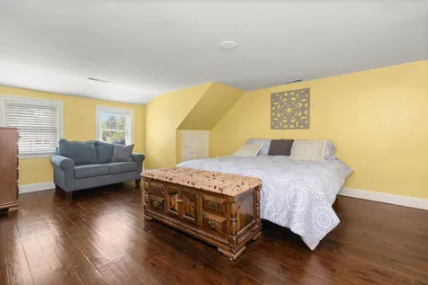 166 North Policy Street Salem NH 03079