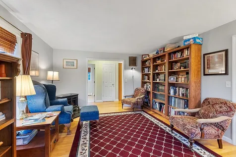 40 Maplevale Road East Kingston NH 03827
