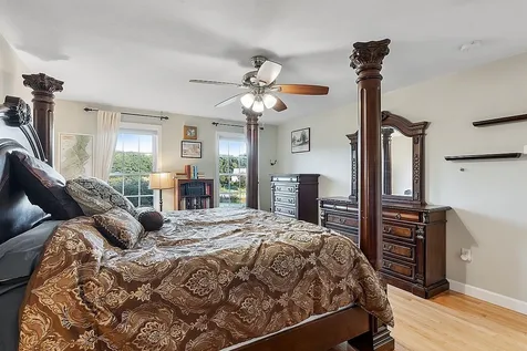40 Maplevale Road East Kingston NH 03827