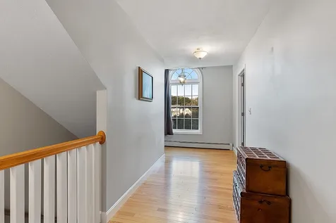 40 Maplevale Road East Kingston NH 03827