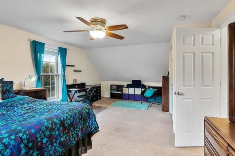40 Maplevale Road East Kingston NH 03827