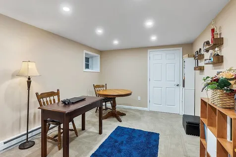 40 Maplevale Road East Kingston NH 03827